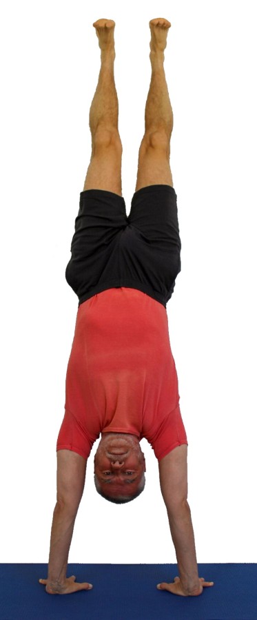 Handstand At The Wall - 3 ways to kick up into Handstand